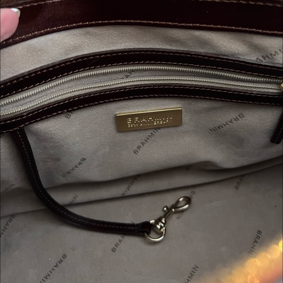 BRAHMIN Tan Trellis Satchel And Matching Wallet - Picture 5 of 15